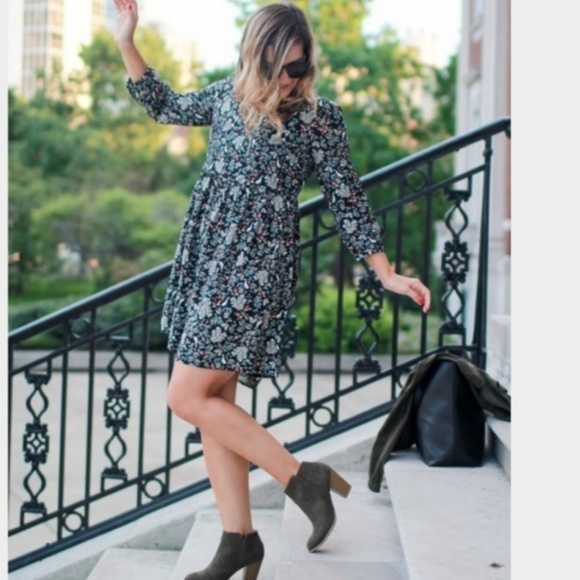 Old navy bunny dress Clearance